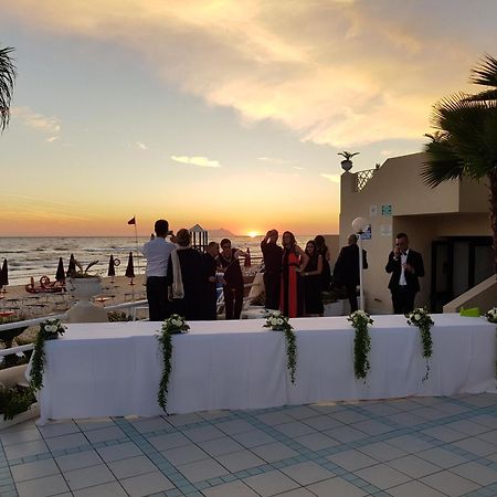 Hotel La Playa Sperlonga Luaran gambar