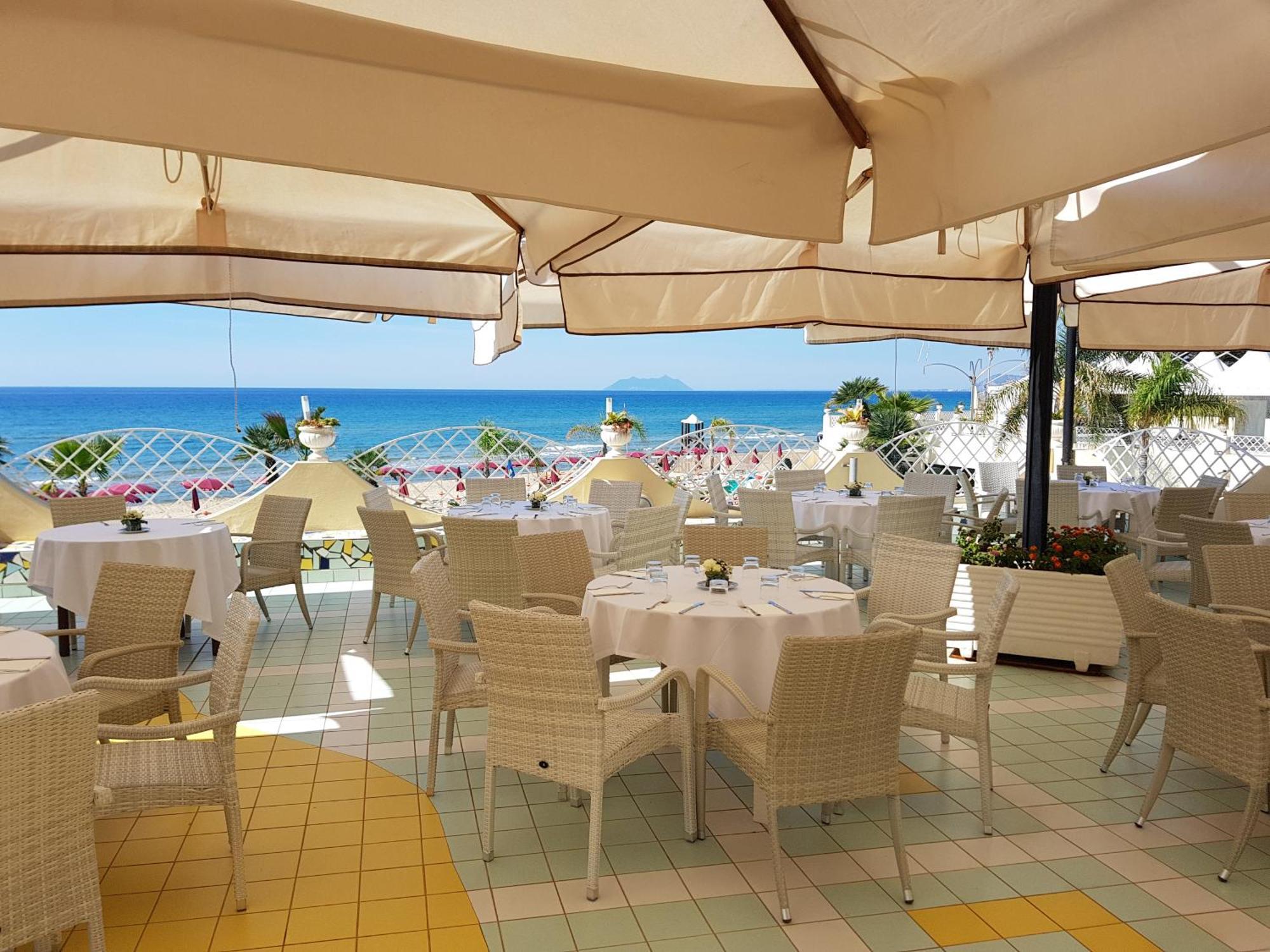 Hotel La Playa Sperlonga Luaran gambar
