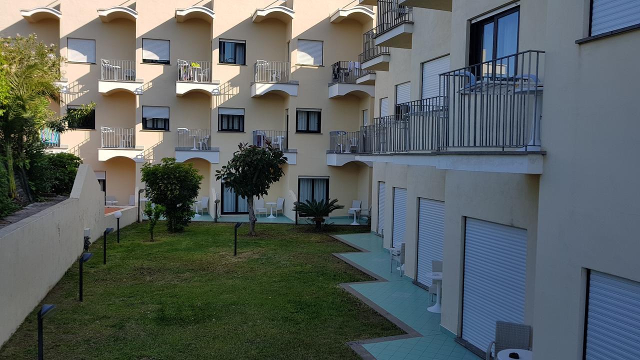 Hotel La Playa Sperlonga Luaran gambar